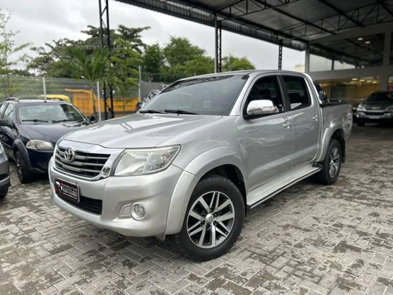 TOYOTA HILUX 2.7 SRV 4X4 CD 16V FLEX 4P AUTOMÁTICO